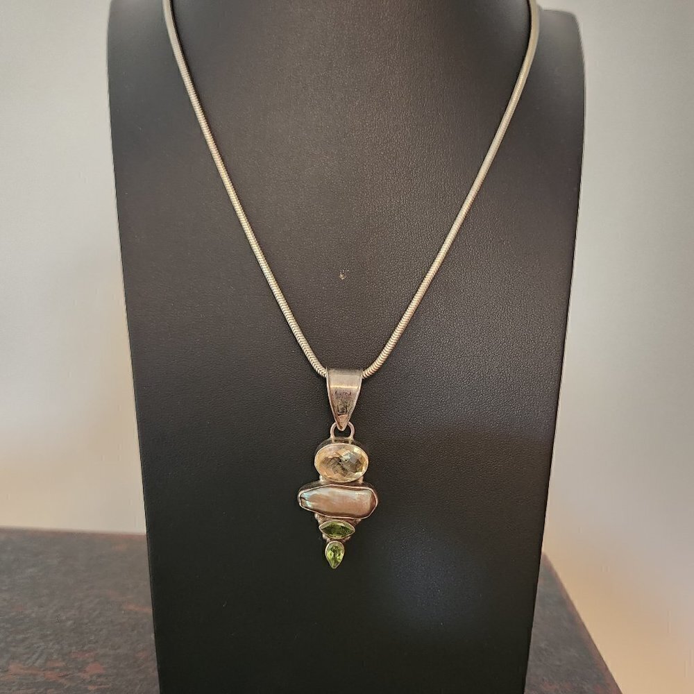 Sterling Silver Necklace with Pendant